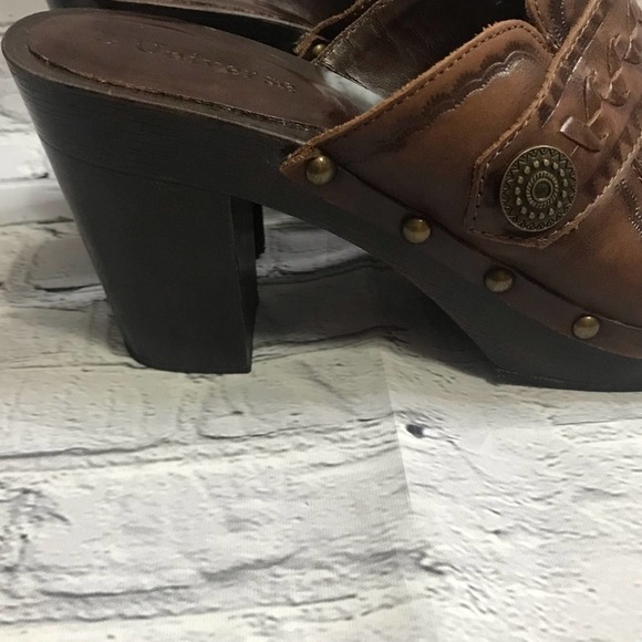 Warrior Leather Mules  by Z Universe Size 8.5 - Picture 9 of 14